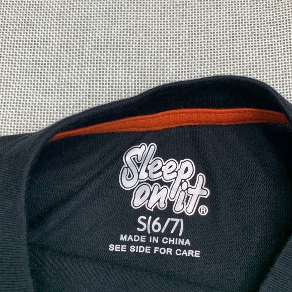 SLEEP ON IT Big Boys Sport Print 2 Piece Pajama Set with Cozy Socks Size S(6/7) - Picture 2 of 12